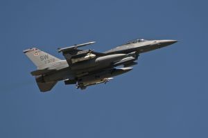 aviano june 26 2011 oup206 f 16cm 91 0372 77thfs 20thfw shaw afb south carolina aviano june 26 2011 oup206 f 16cm 91 0372 77thfs 20thfw shaw afb south carolina
