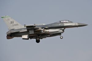aviano march 26 2011 viper07 f 16cm 88 0425 555thfs 31stfw avianoab italy aviano march 26 2011 viper07 f 16cm 88 0425 555thfs 31stfw avianoab italy